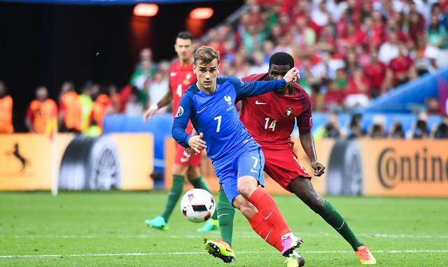 奥地利选手在友谊赛中击败对手