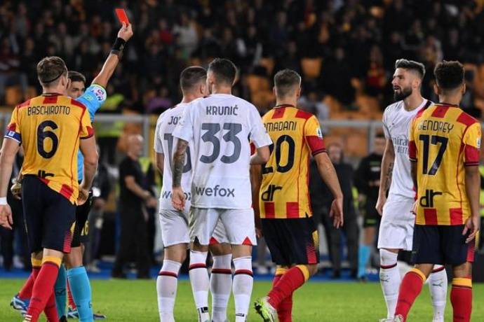 尤文图斯六战全胜，欧冠小组头名坐镇