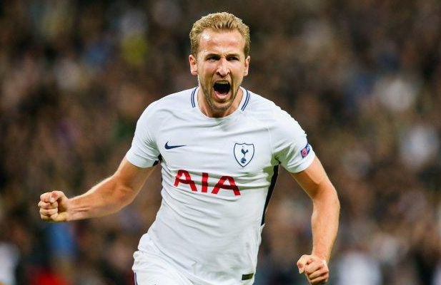 关于谢菲联主场逆转富勒姆，豪取三分的信息