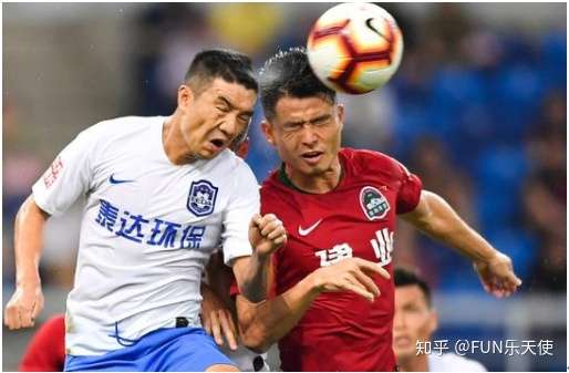 包含天津泰达成功保持不败，积分榜前行尽快的词条