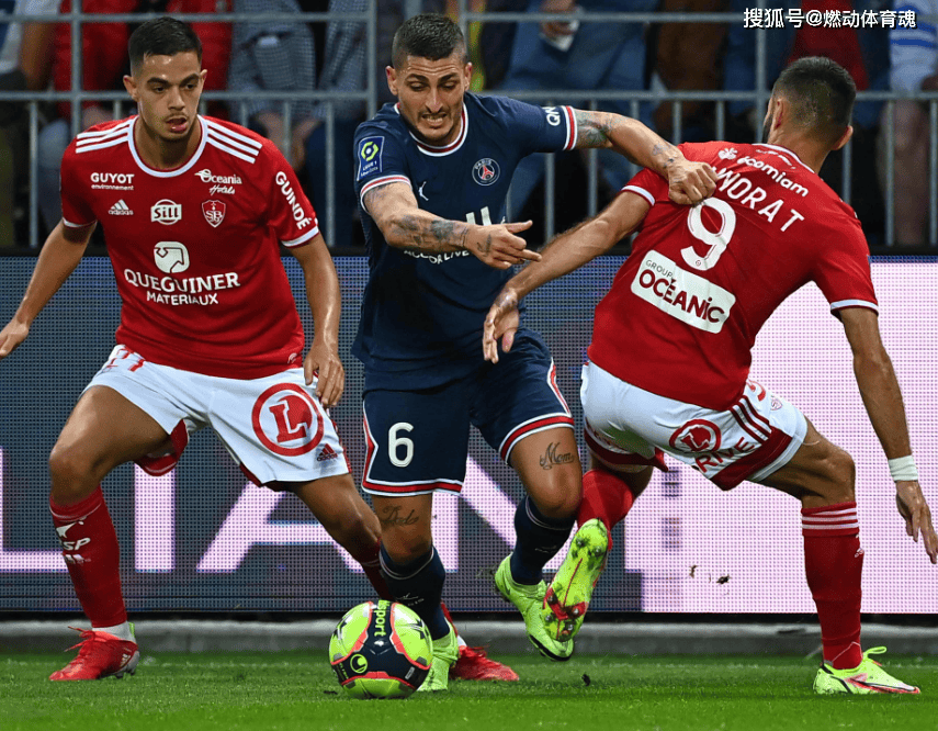 里昂反扑成功，凭借进攻打入两球